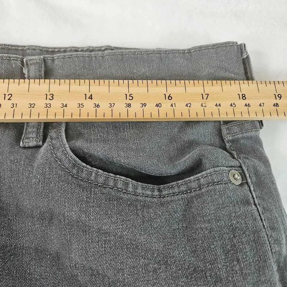 Levi's Men's Jeans Size W38 X L32 Gray Straight Leg WPL 423 CA00342 - Picture 12 of 12